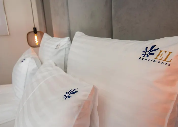 Apartment El - Aries Posen