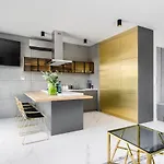 El - Aries Apartment Posen